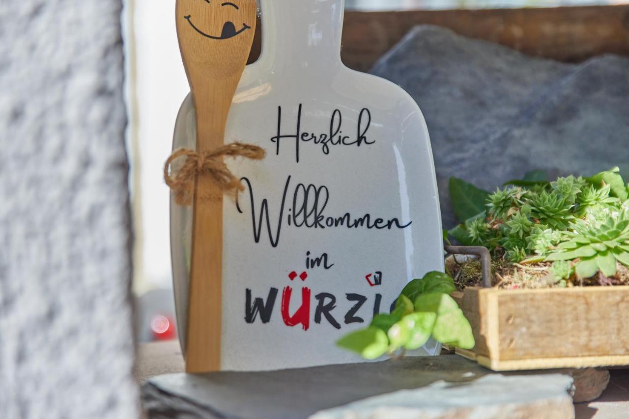 Hotel Restaurant Wuerzig In Ürzig Eksteriør bilde